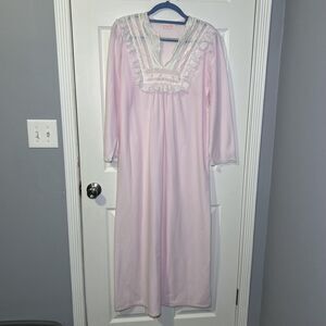 Vintage Carriage Court Nightgown Womens Medium Pink Lace Ruffle Long Sleeve
